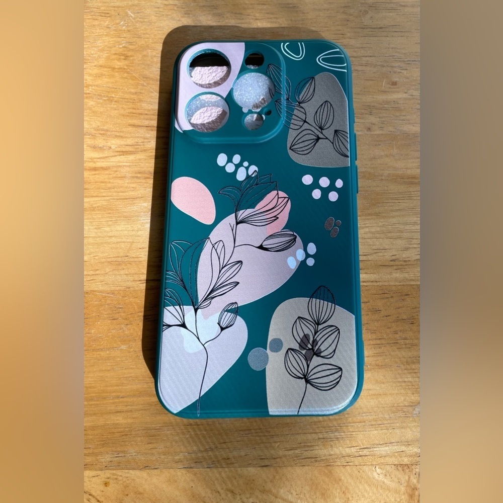 Dark Green iPhone 15 Pro Leaf Phone Case
